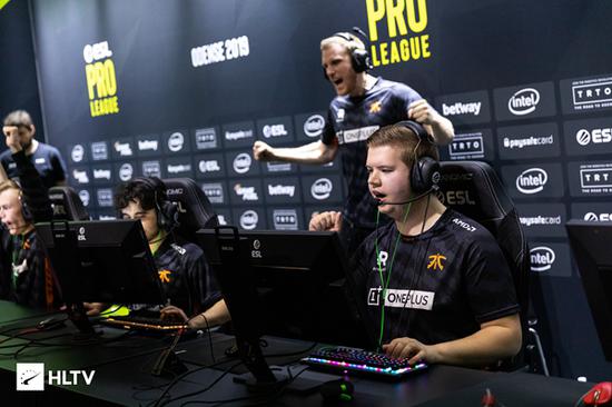 一加15引领165帧游戏新时代的豪华体验